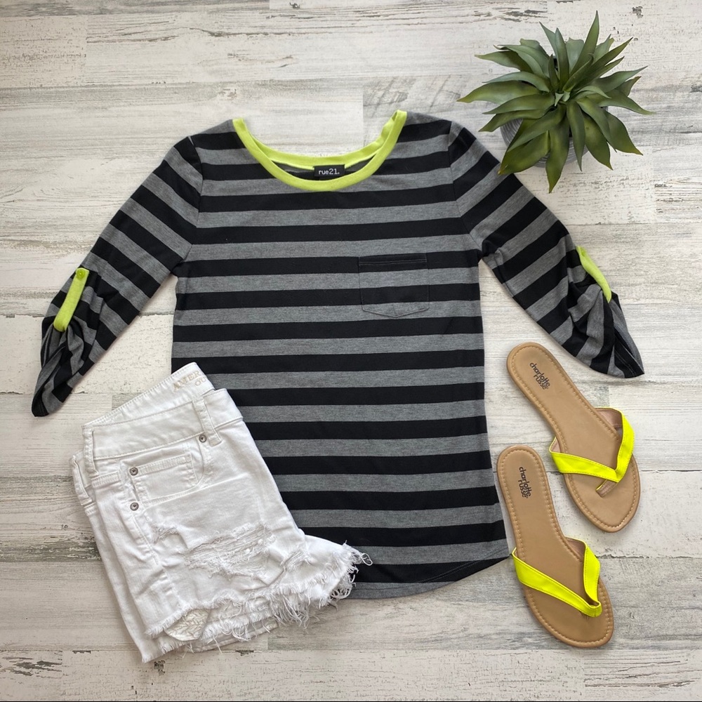 Neon pocket 3/4 sleeve tee